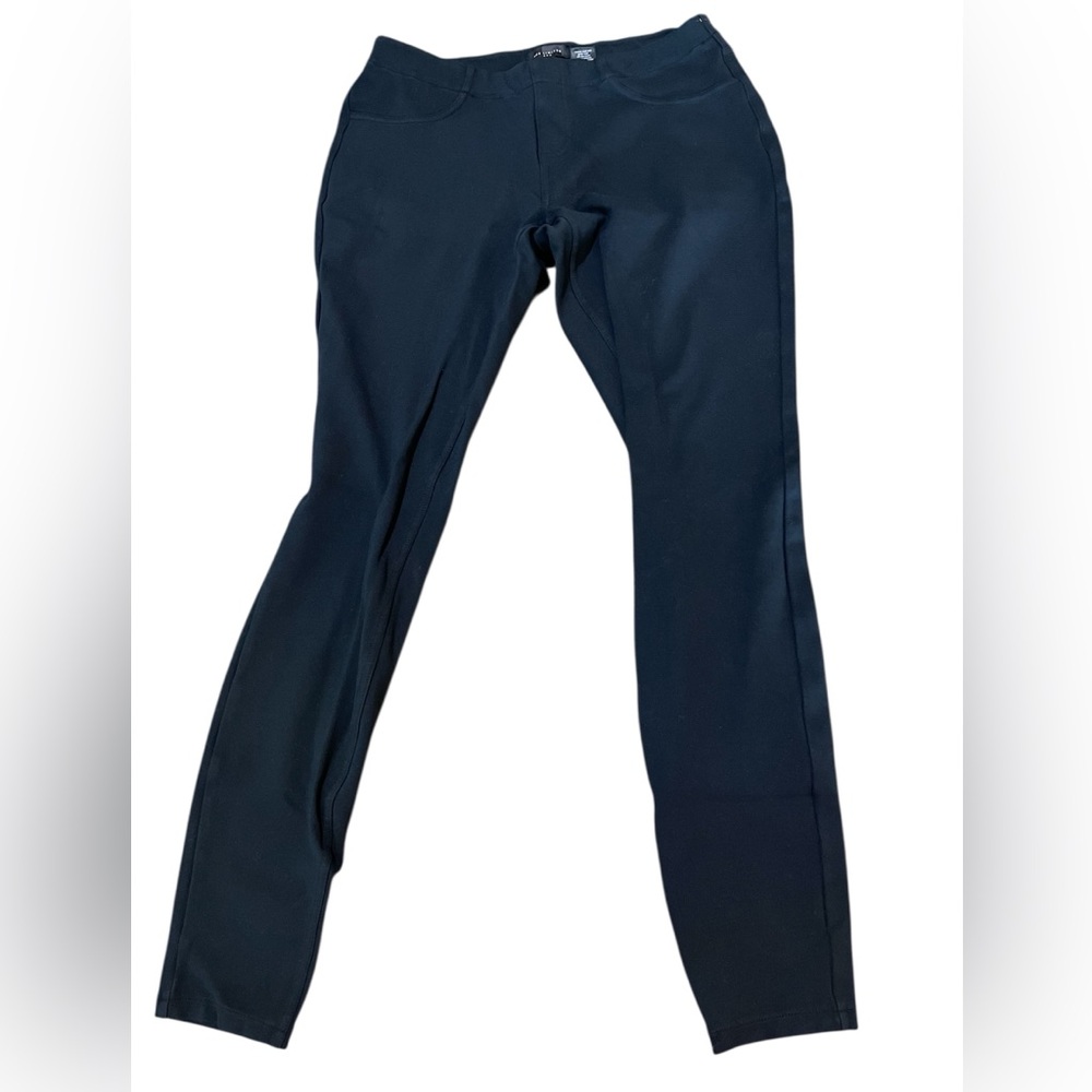 Small black pants from The Limited